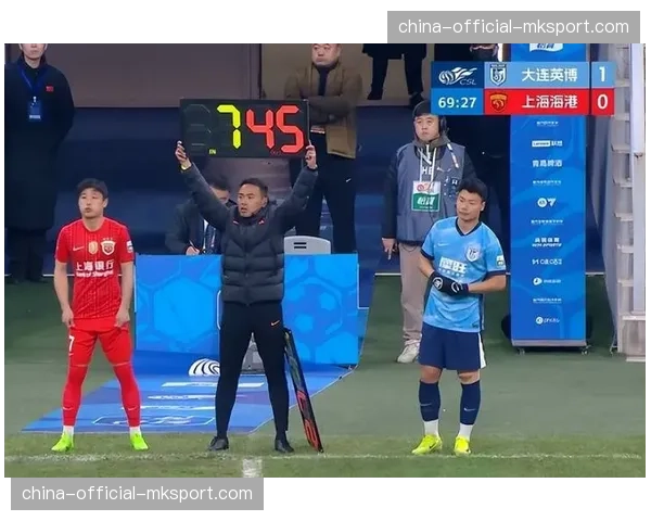 上海海港球员武磊谈家庭与职业生涯的平衡